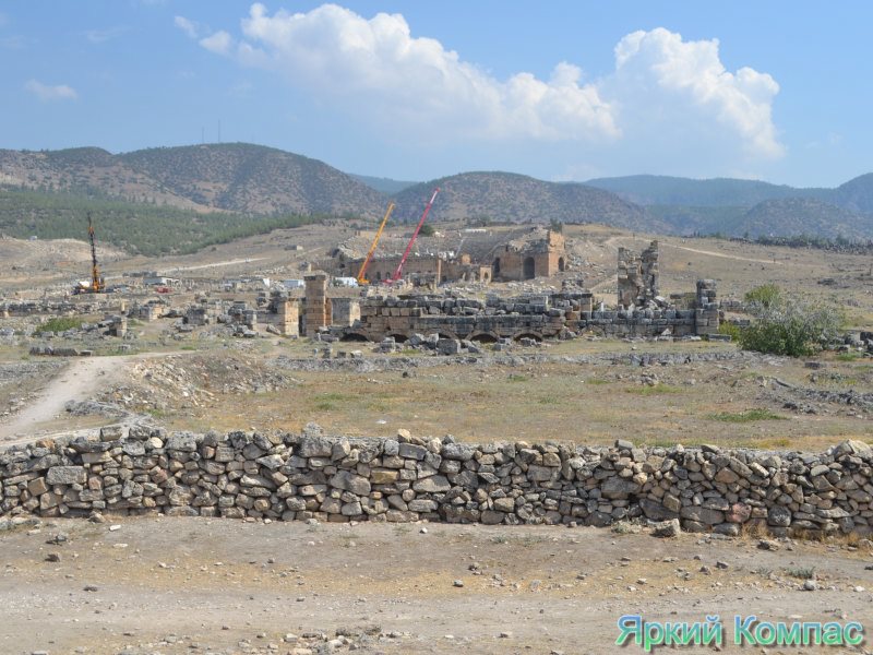развалины Иераполиса